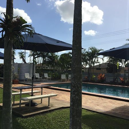 Cane Village Holiday Park Bundaberg Exterior photo