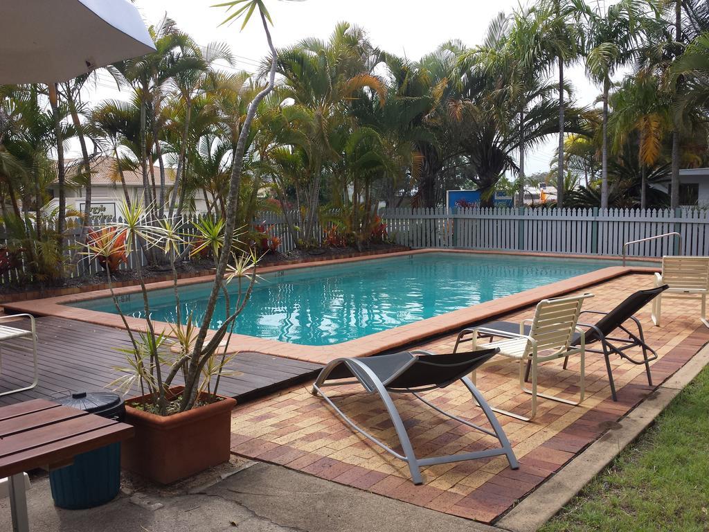 Cane Village Holiday Park Bundaberg Exterior photo